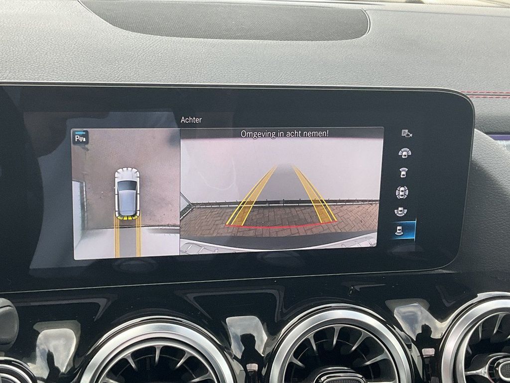 Mercedes-Benz EQA 2021