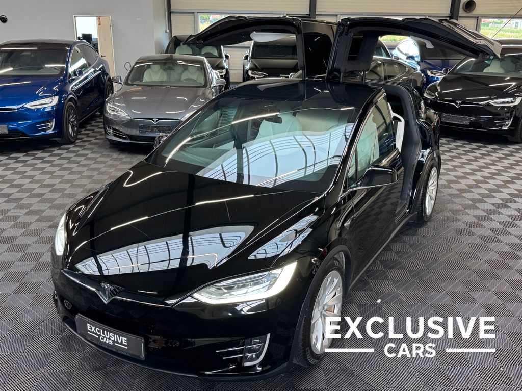Tesla Model X 2020