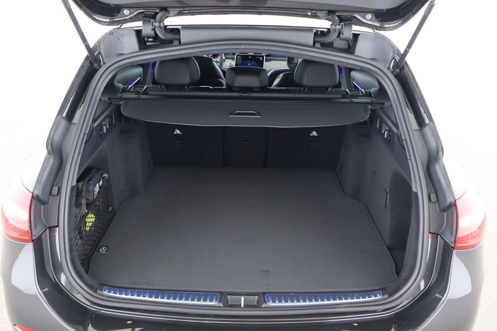 Mercedes-Benz C 220 2025