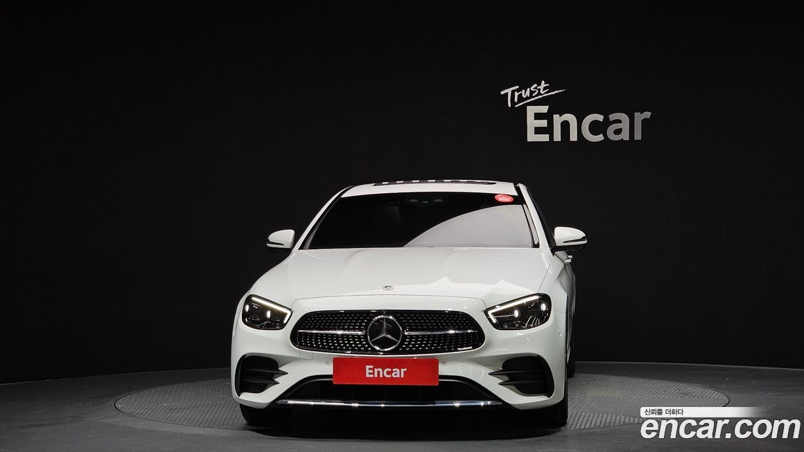 Mercedes-Benz E-Class 2023