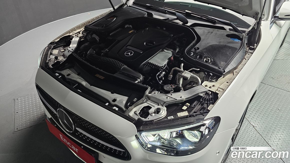 Mercedes-Benz E-Class 2023