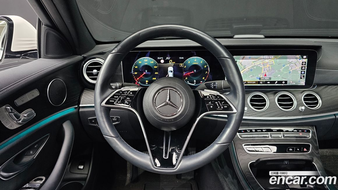 Mercedes-Benz E-Class 2023