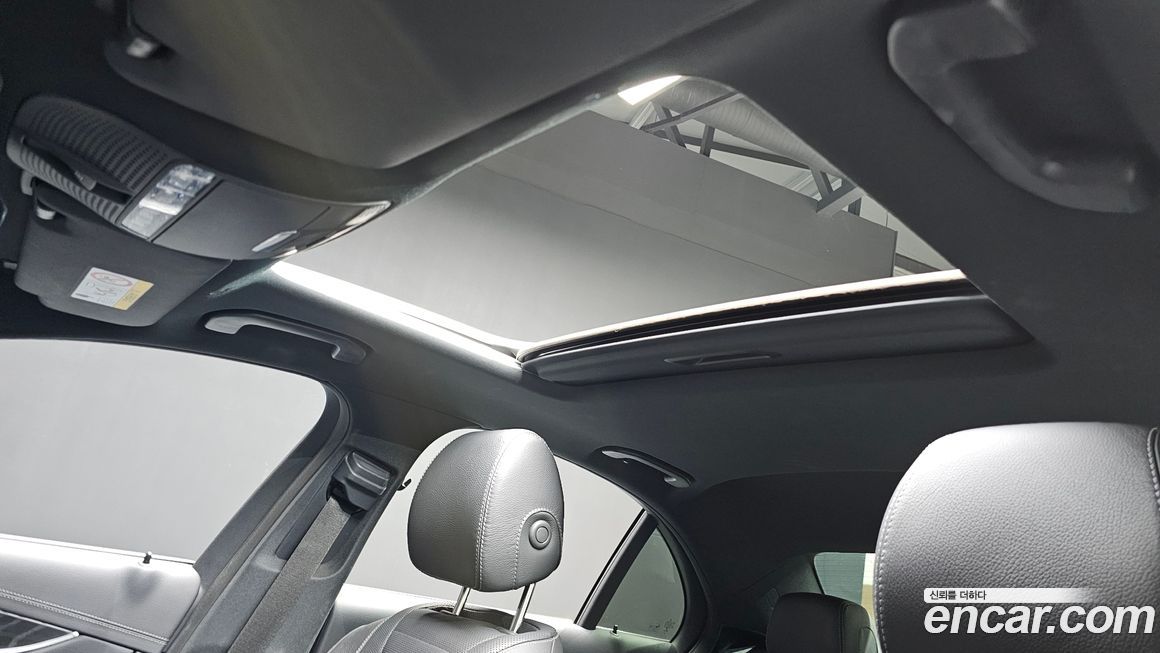 Mercedes-Benz E-Class 2023