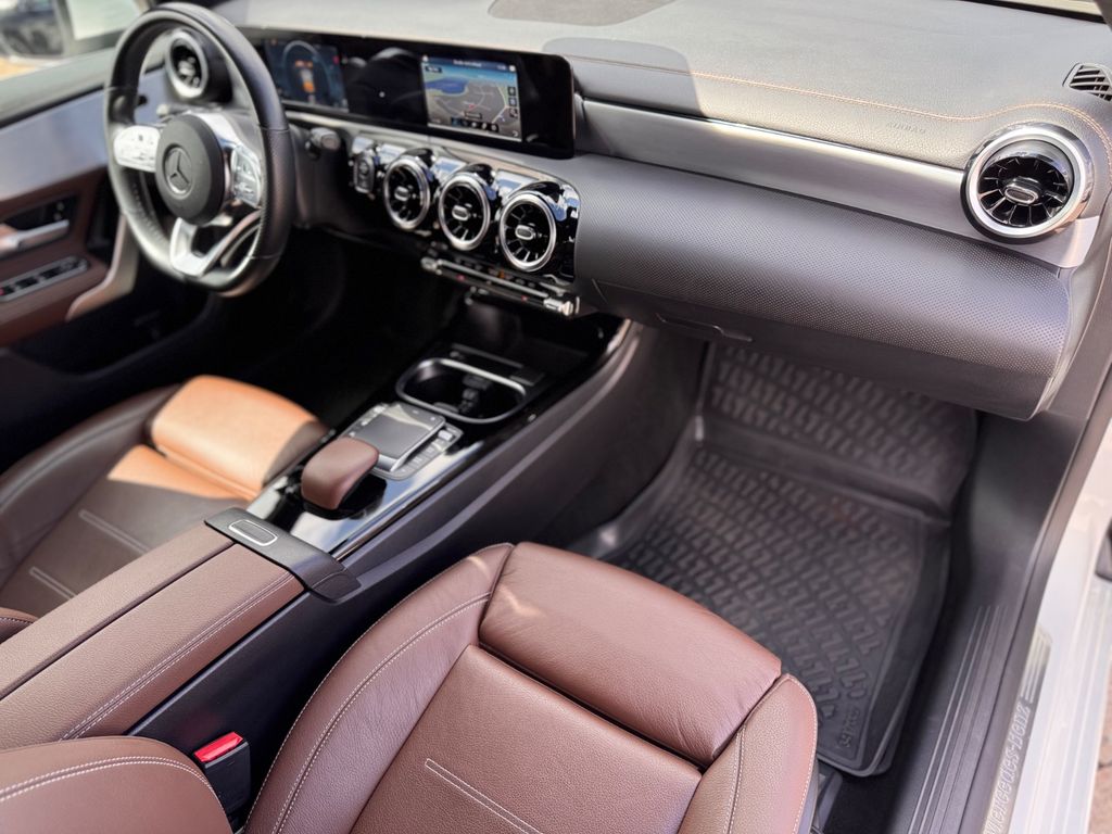 Mercedes-Benz A 220 2020