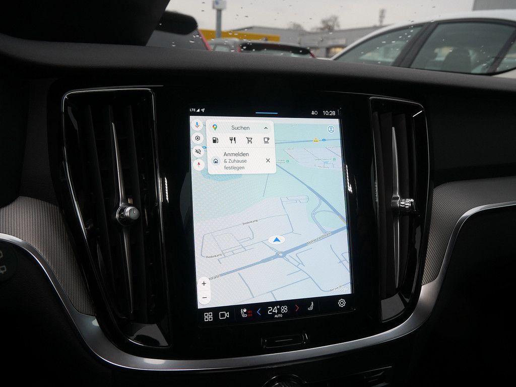 Volvo V60 2024