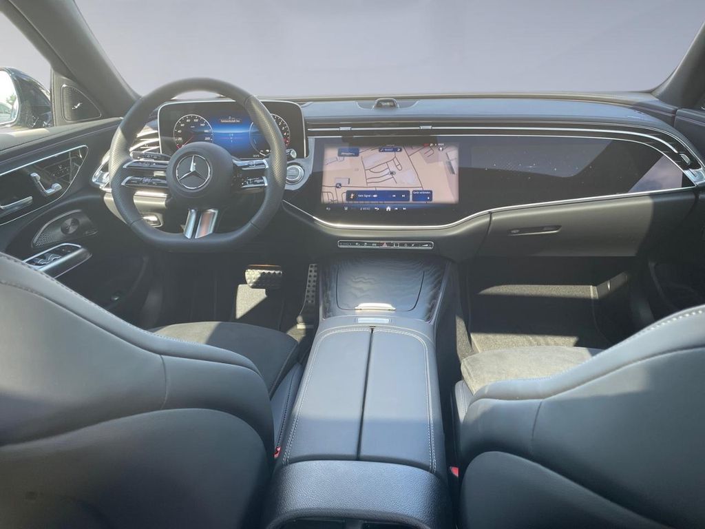 Mercedes-Benz E 300 2025
