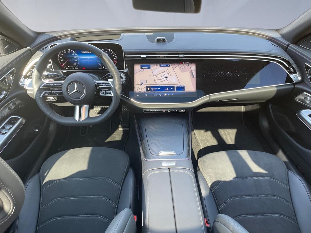 Mercedes-Benz E 300 2025