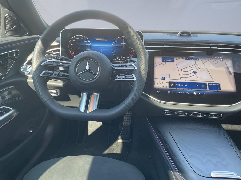 Mercedes-Benz E 300 2025