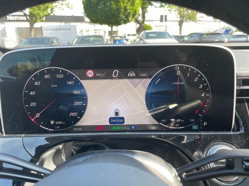 Mercedes-Benz E 300 2025