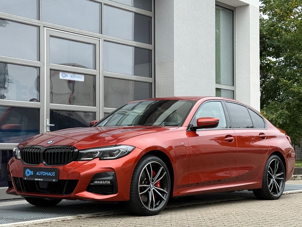 BMW 330 2021