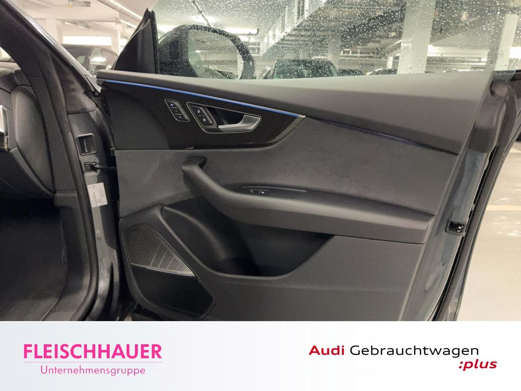 Audi SQ8 2023