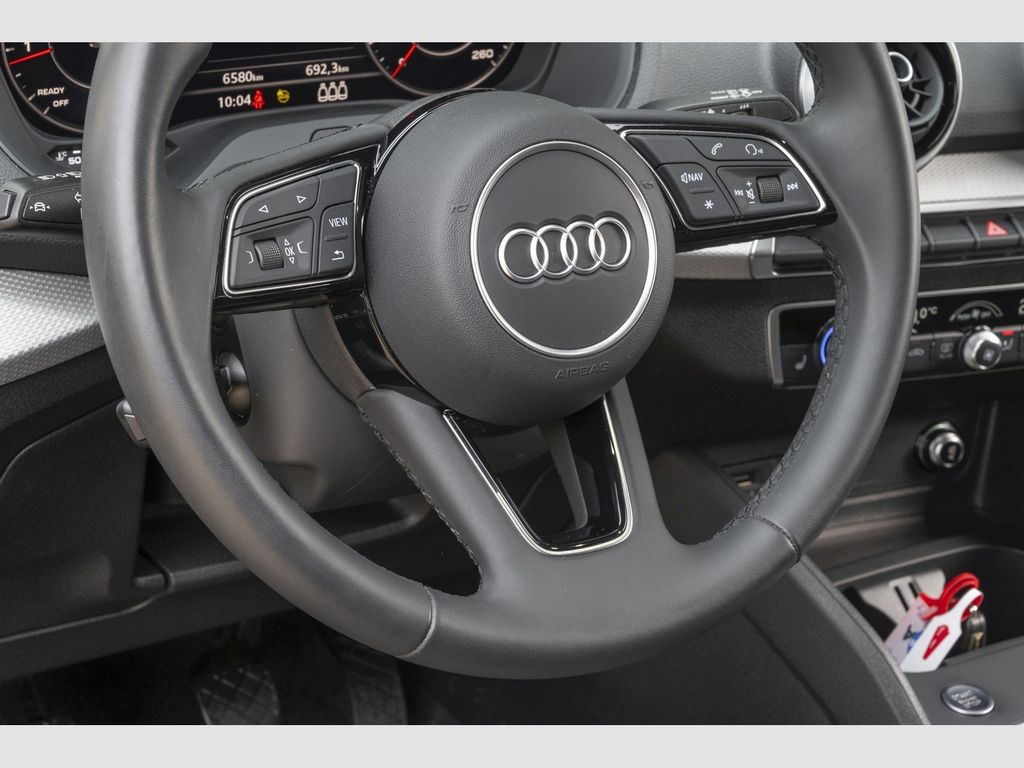 Audi Q2 2024