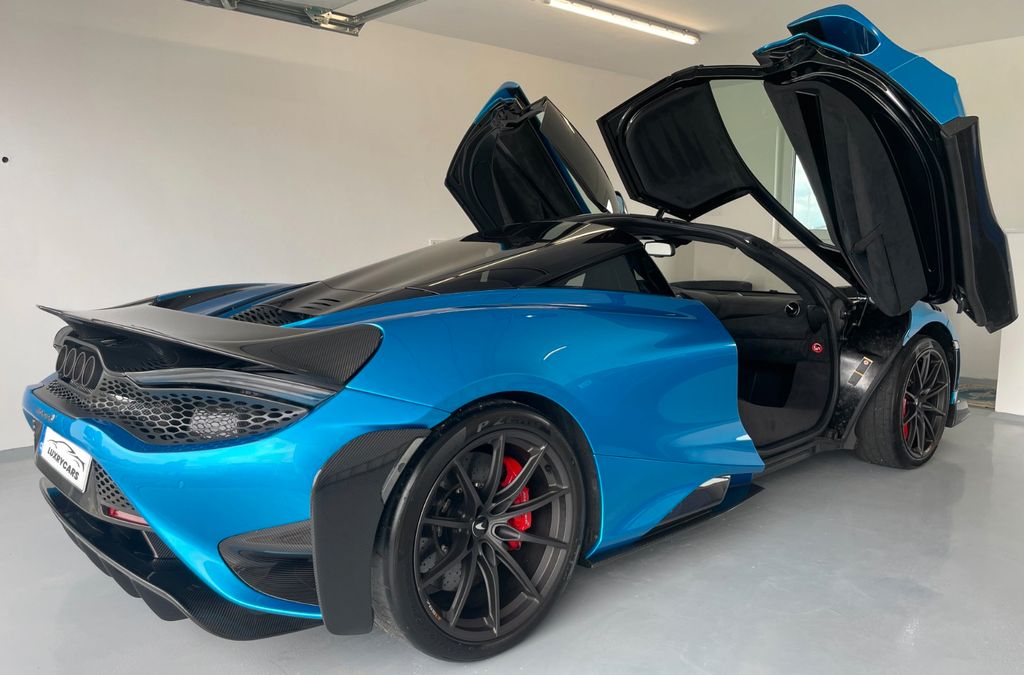 McLaren 765LT 2021