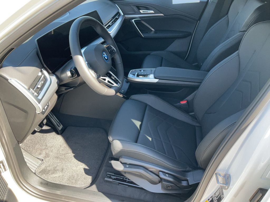 BMW iX2