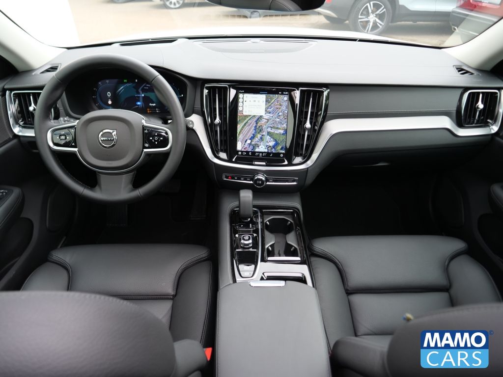 Volvo V60 2024