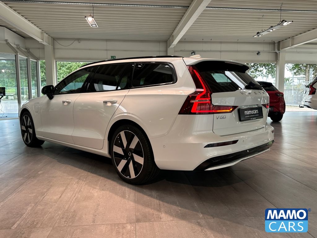 Volvo V60 2024