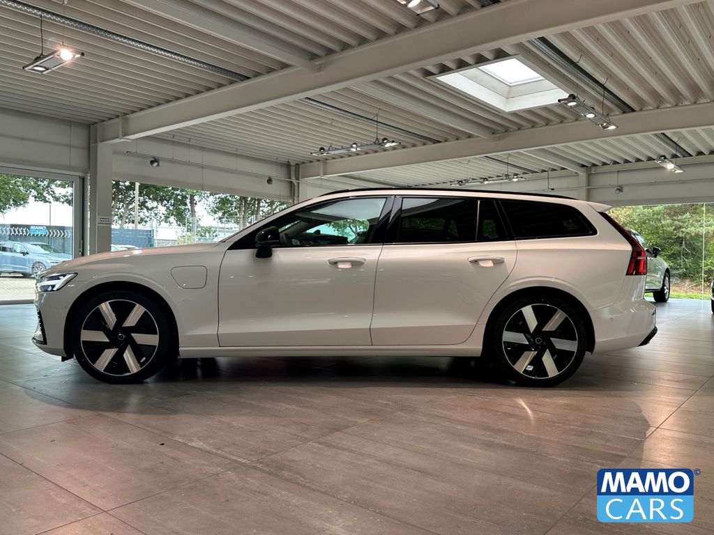 Volvo V60 2024