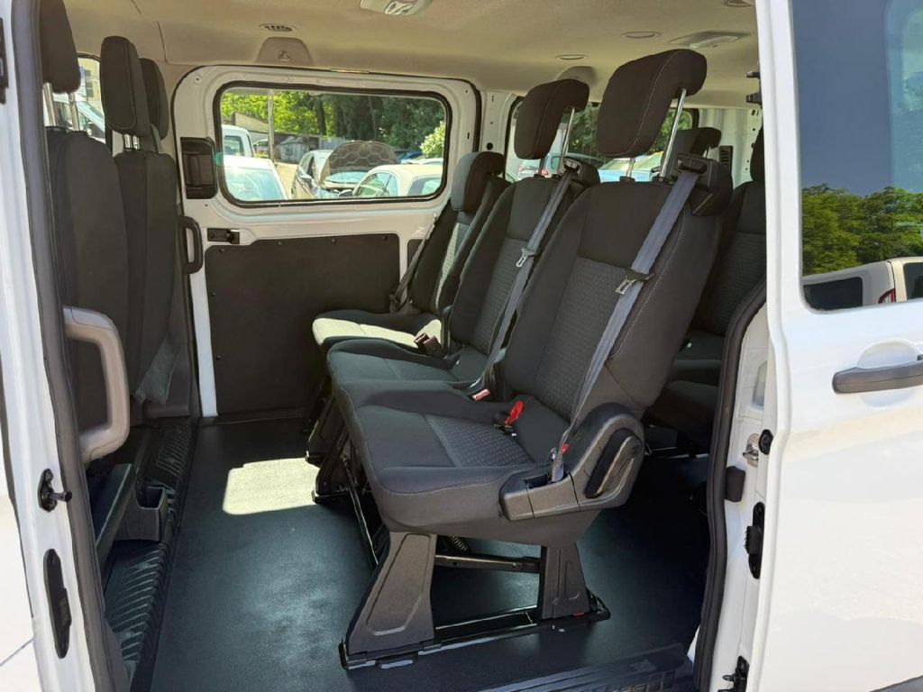 Ford Tourneo Custom 2021