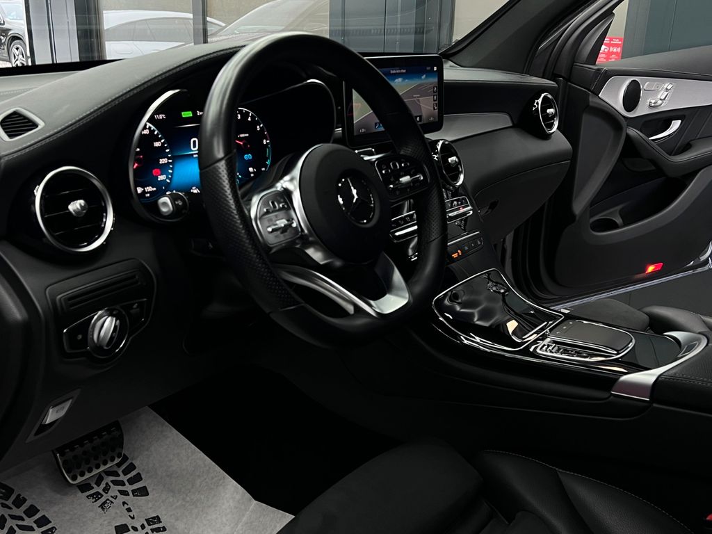 Mercedes-Benz GLC 300 2022