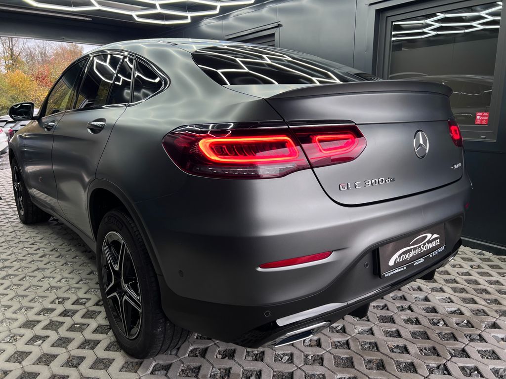 Mercedes-Benz GLC 300 2022