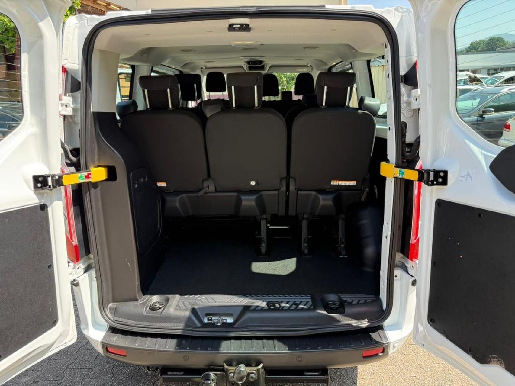 Ford Tourneo Custom 2021