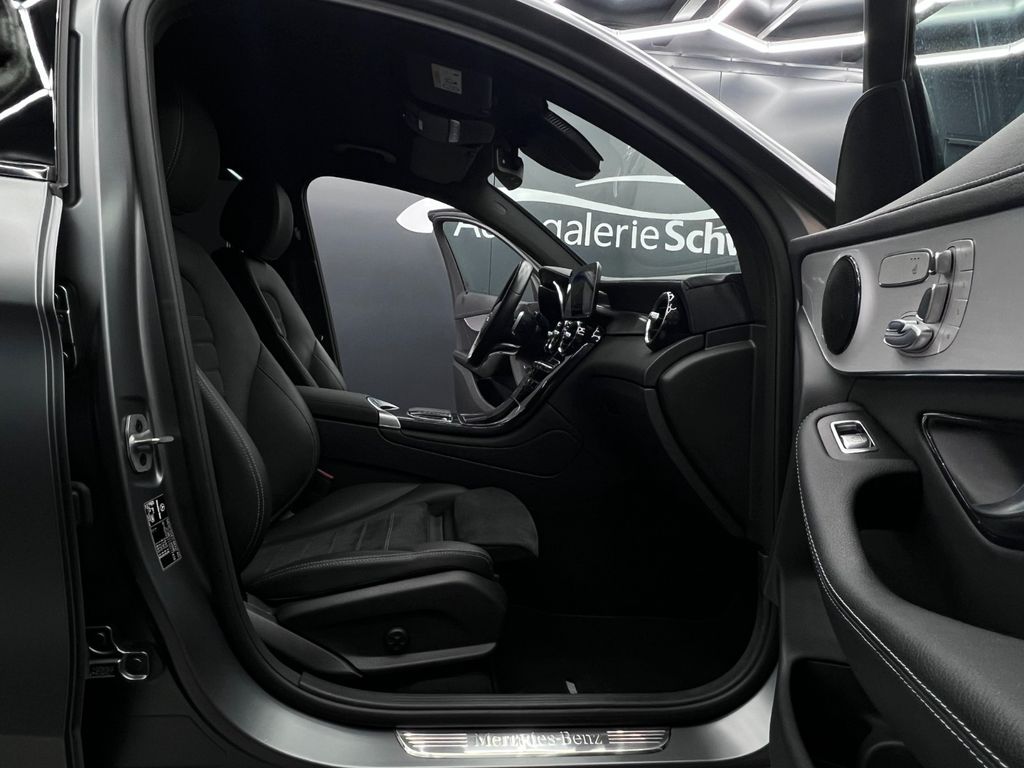 Mercedes-Benz GLC 300 2022