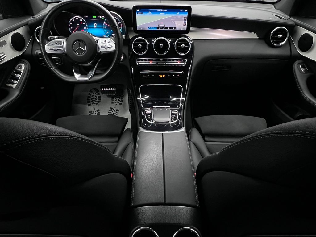 Mercedes-Benz GLC 300 2022