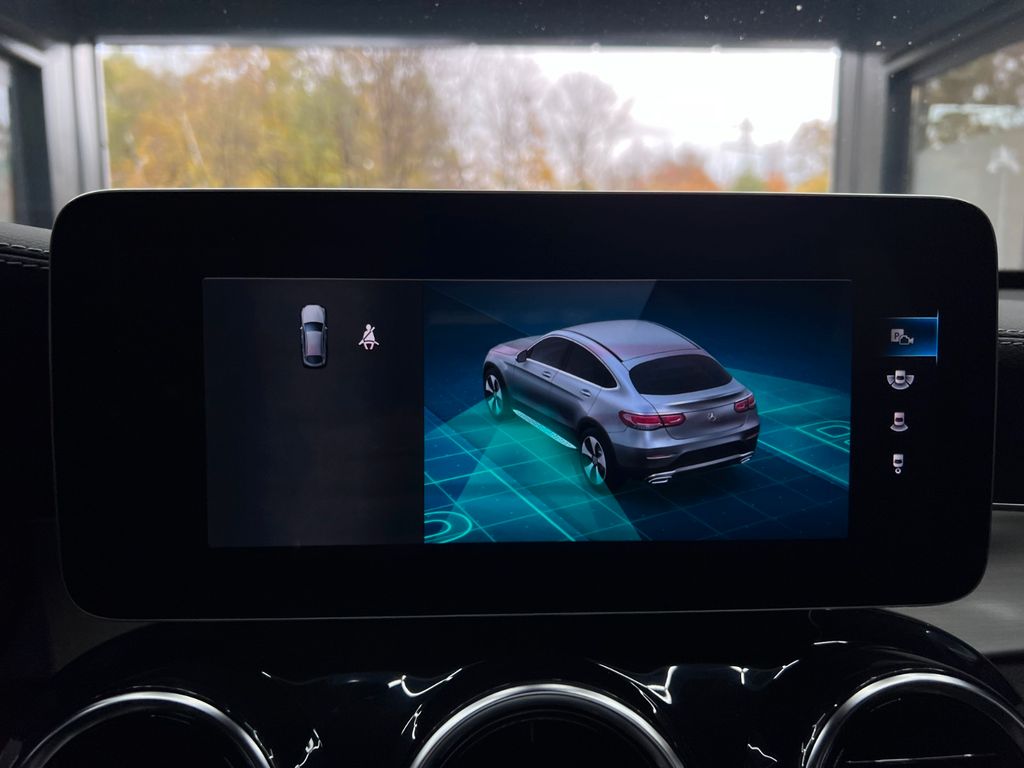 Mercedes-Benz GLC 300 2022