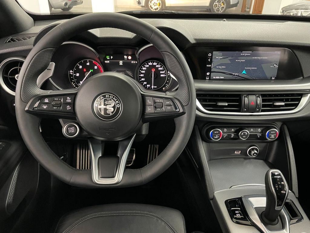 Alfa Romeo Stelvio 2021