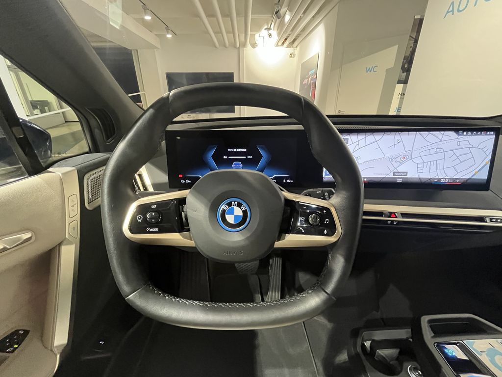 BMW iX 2022