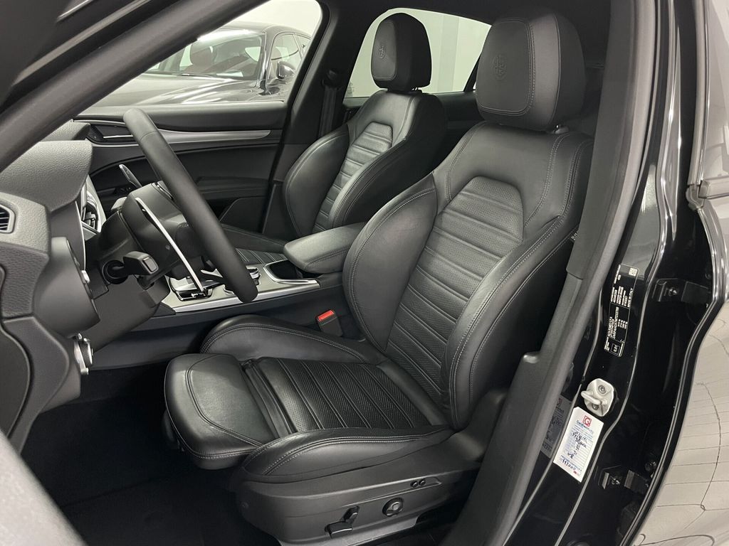 Alfa Romeo Stelvio 2021