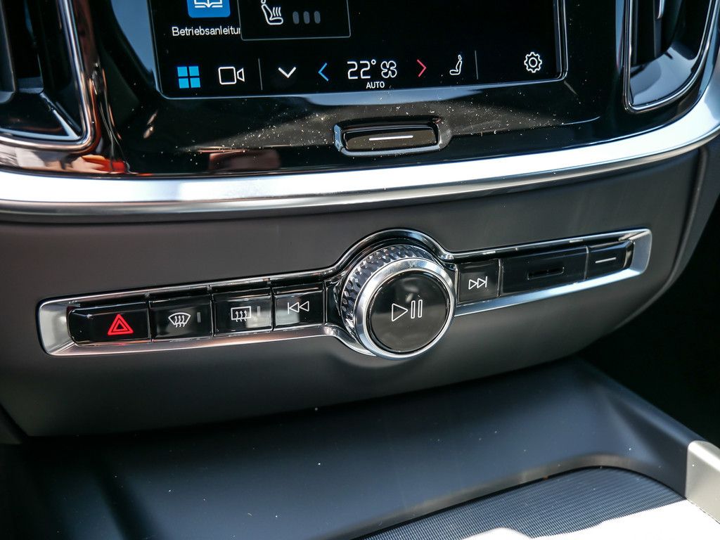 Volvo V60 2024