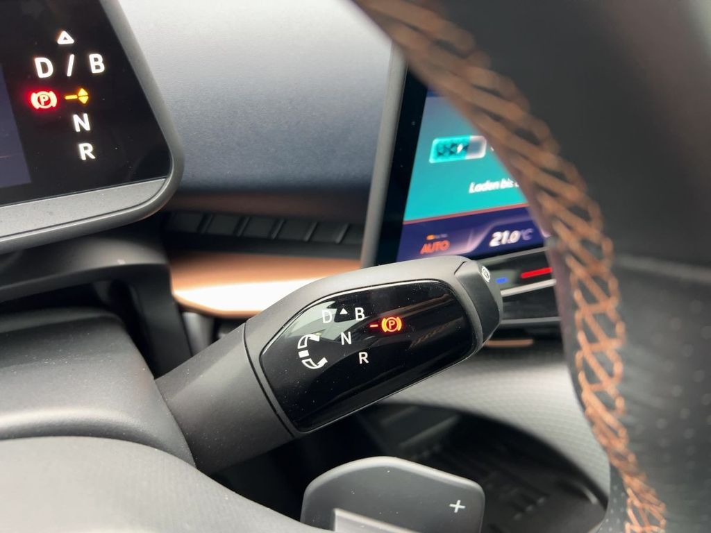 Cupra Tavascan 2024