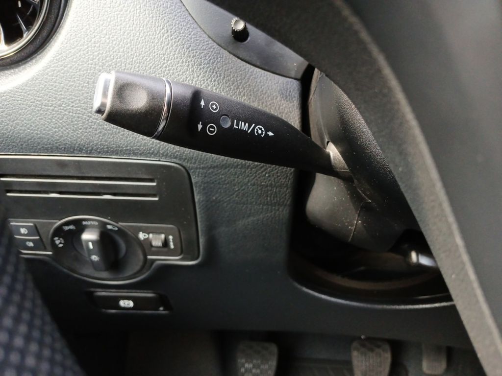 Mercedes-Benz Vito 2023