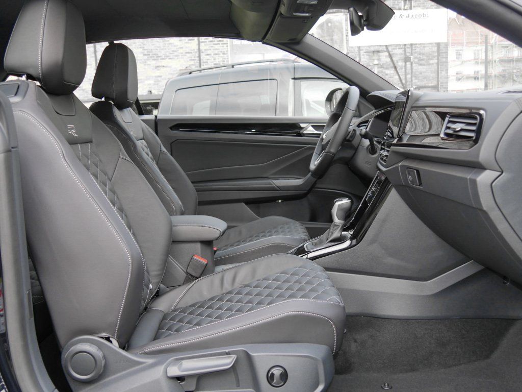 Volkswagen T-Roc 2025