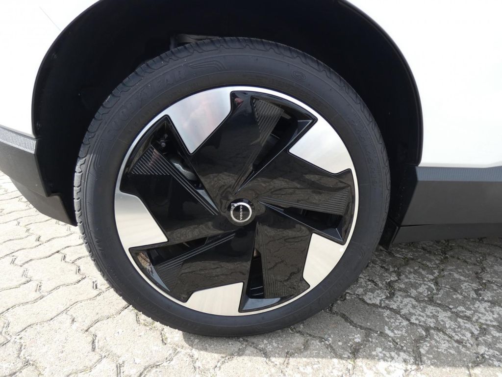 Volvo EX30 2025