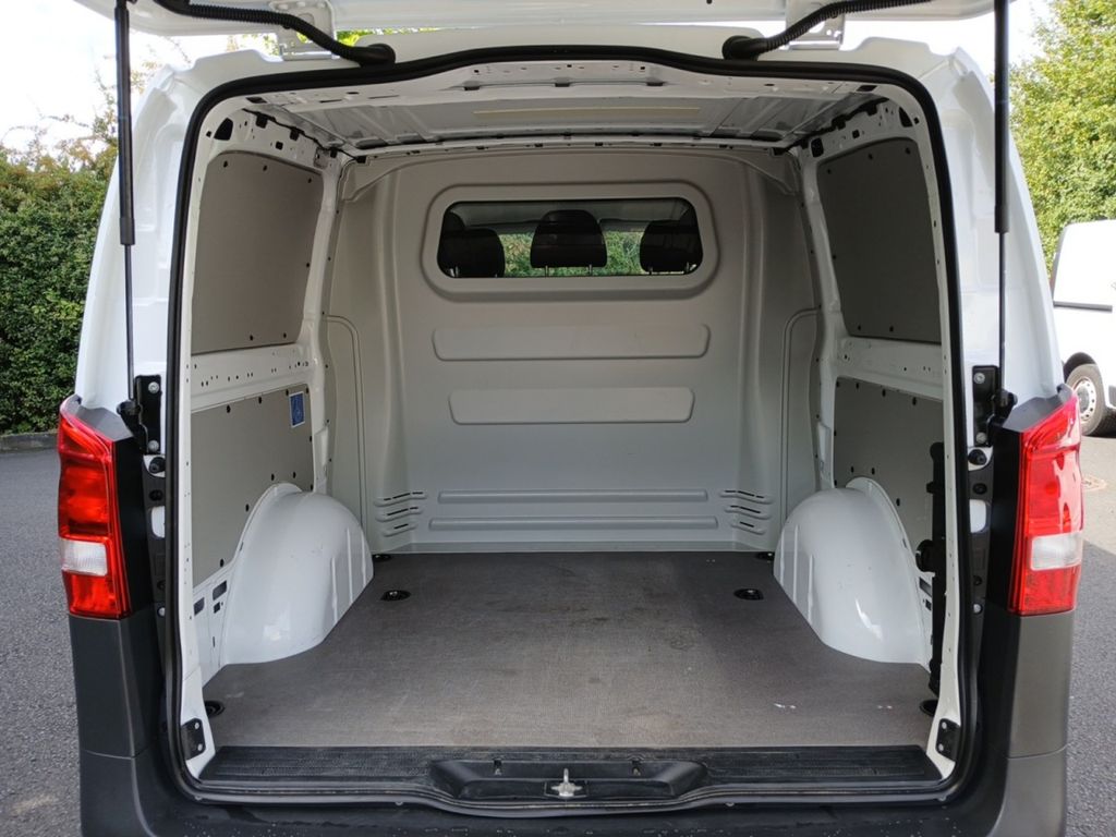 Mercedes-Benz Vito 2023