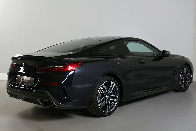 BMW M850 2022