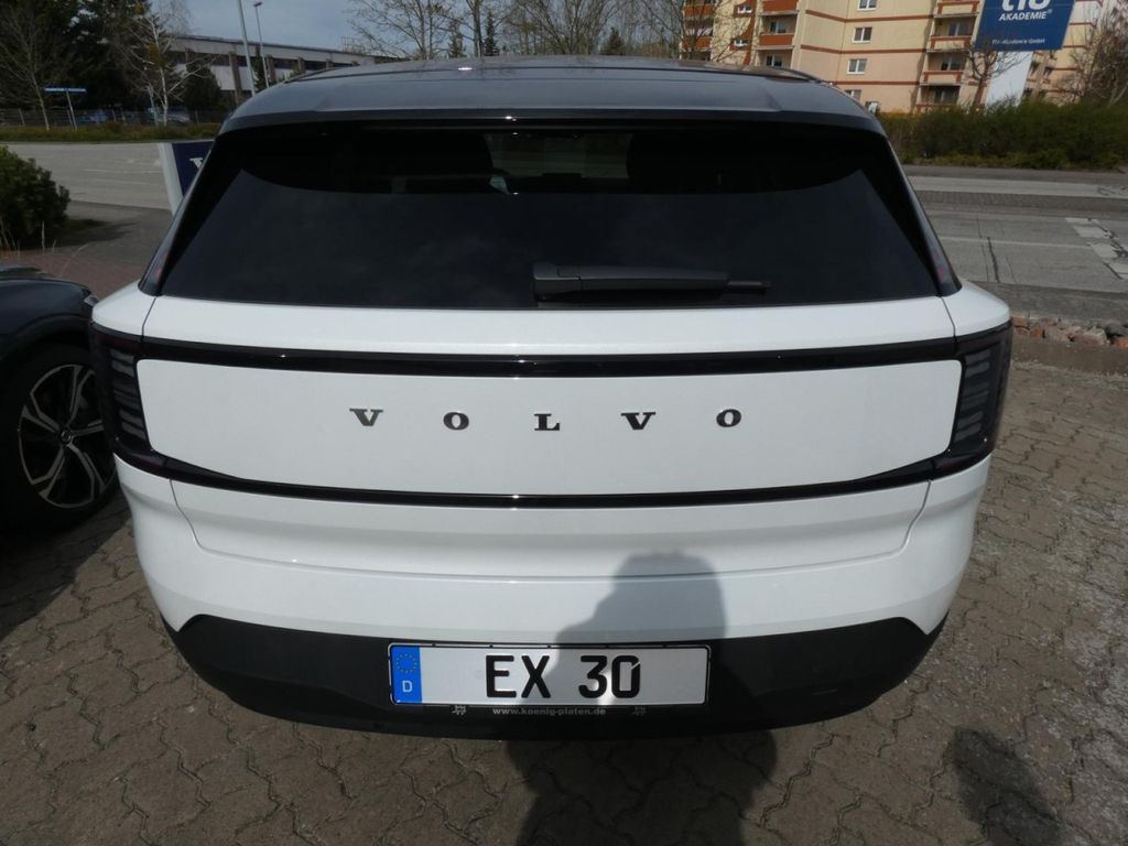 Volvo EX30 2025