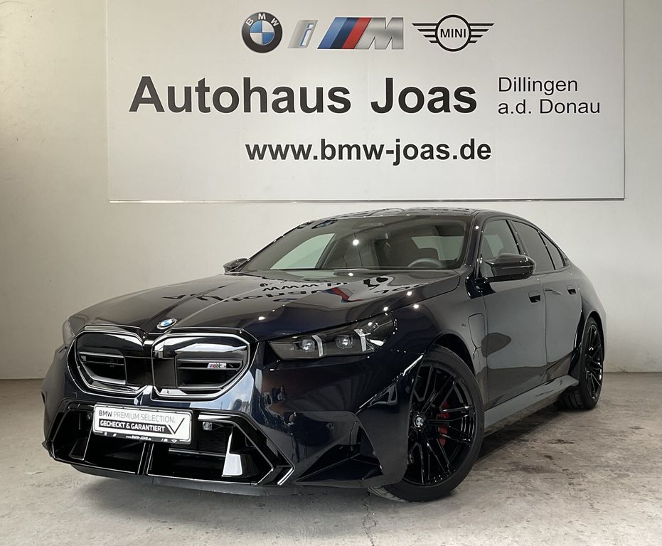 BMW M5 2024