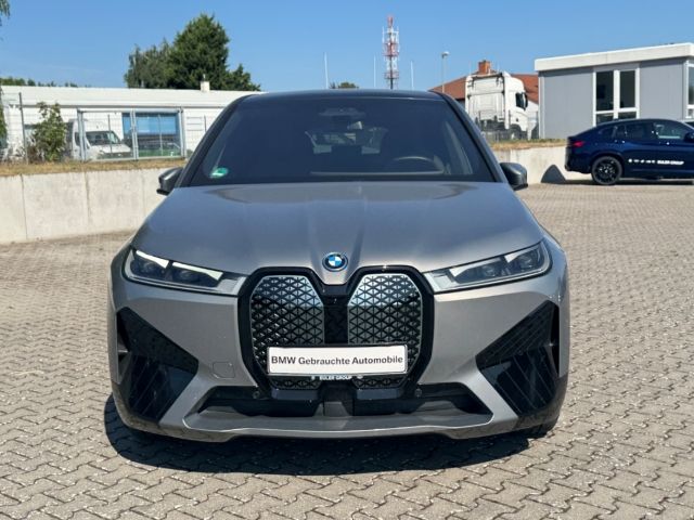 BMW iX 2023