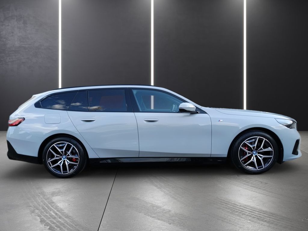 BMW i5 2024