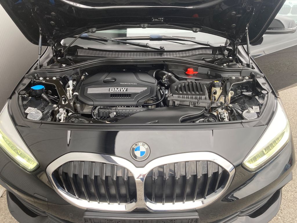 BMW 116 2021
