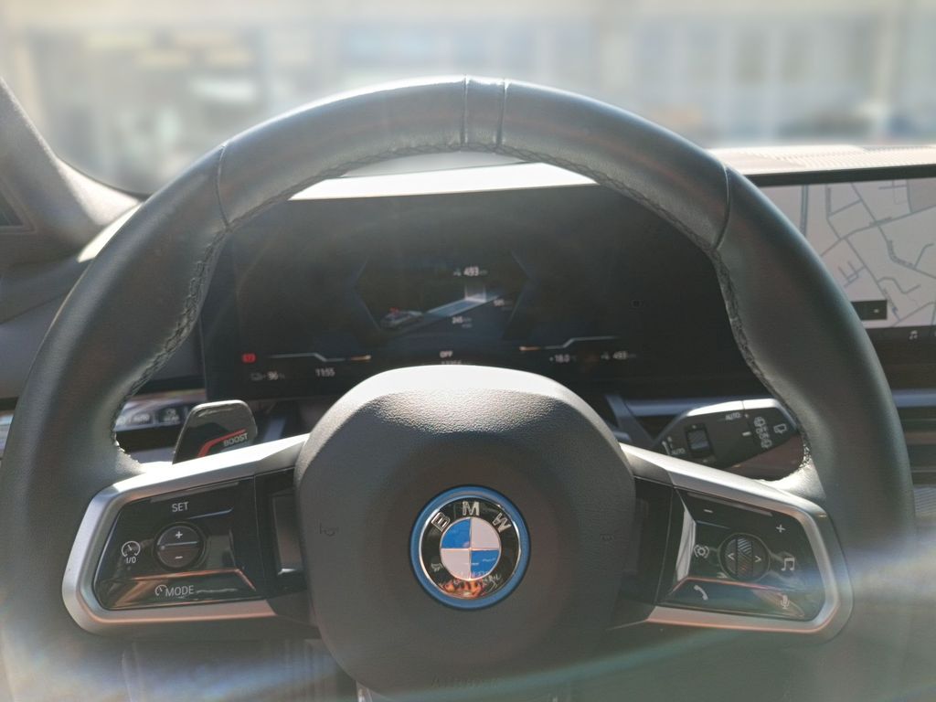 BMW i5 2024
