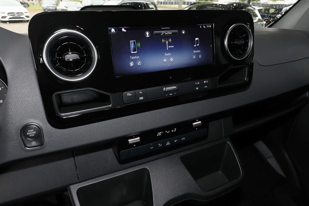 Mercedes-Benz Sprinter 2025