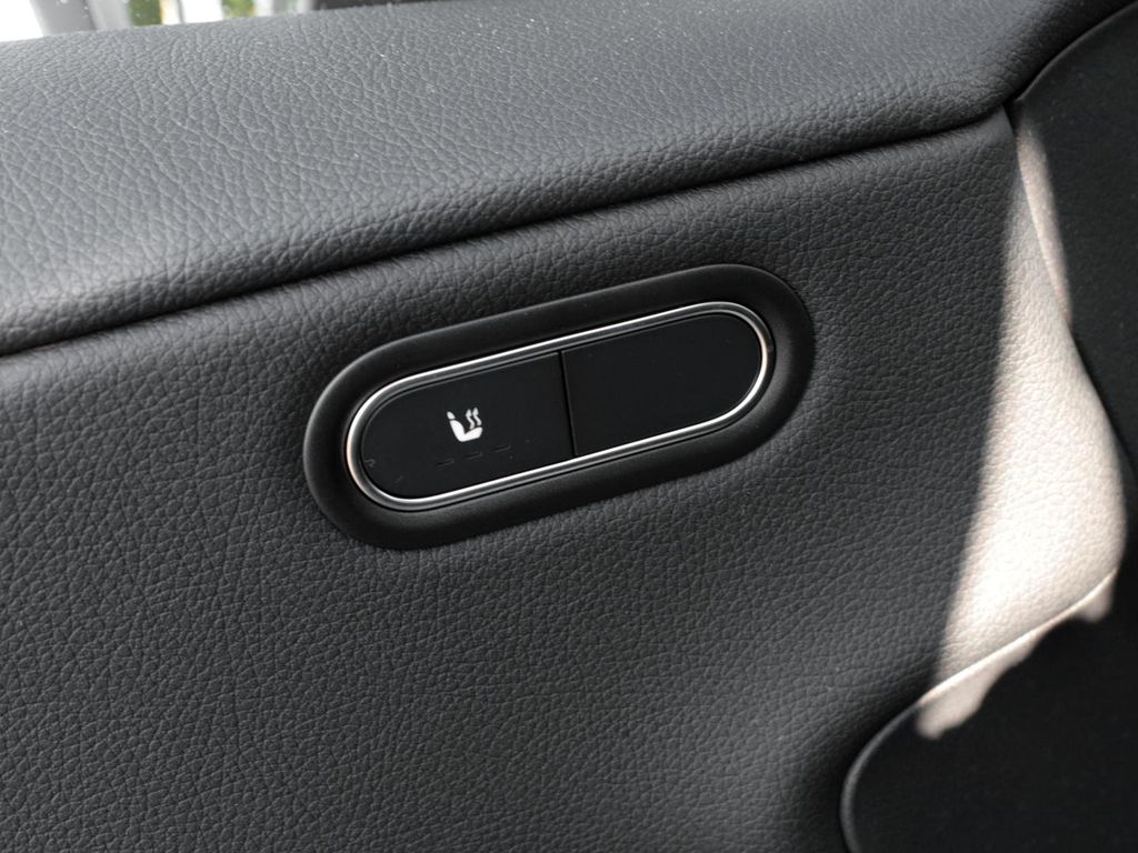 Mercedes-Benz CLA 180 2024