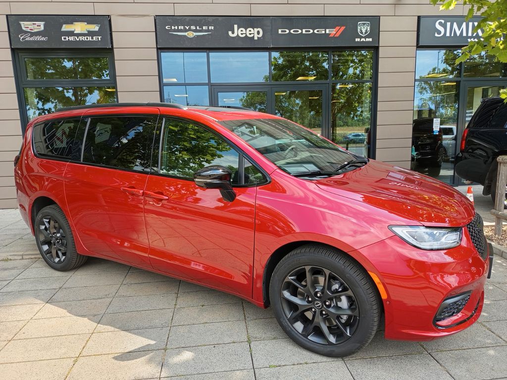 Chrysler Pacifica