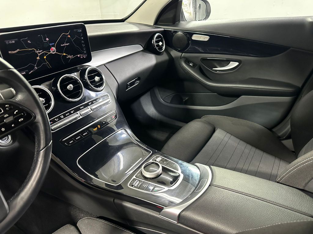 Mercedes-Benz C 200 2021