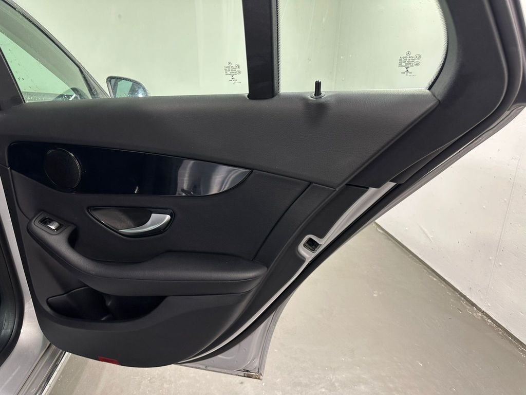 Mercedes-Benz C 200 2021