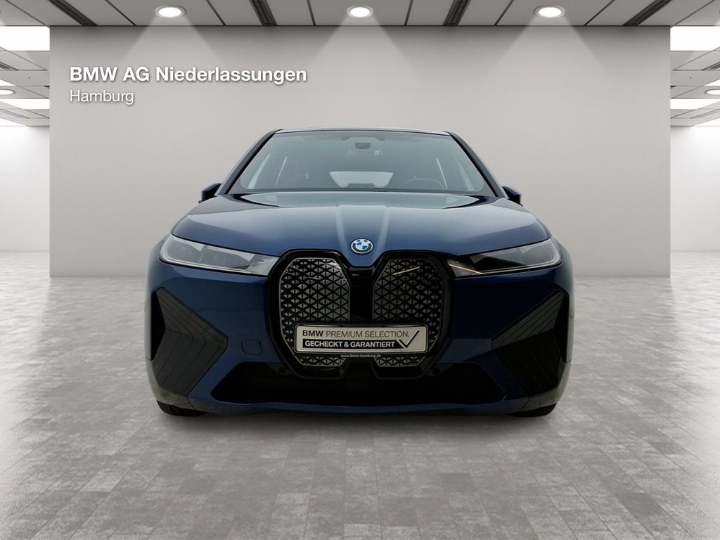 BMW iX 2023